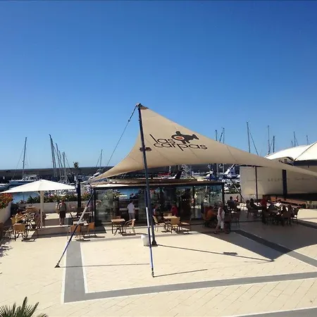 In Sleeps 6 Includes Swimming Pool Air Con And Wifi